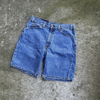 1990s LEVI'S 550 FADED LIGHT WASH DENIM SHORTS WHITE TAB