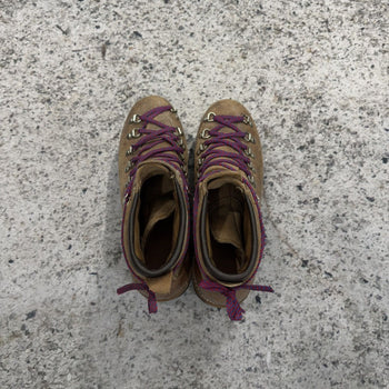 1990s Vasque Steel Toe Vibram Hiking Boots