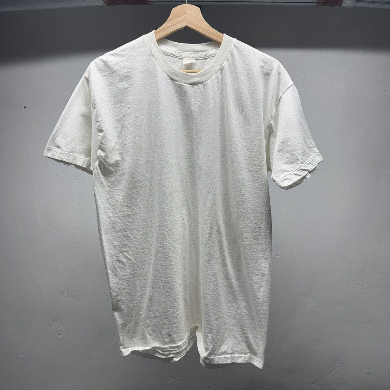 1990s Faded Blank White Single Stitch Tee