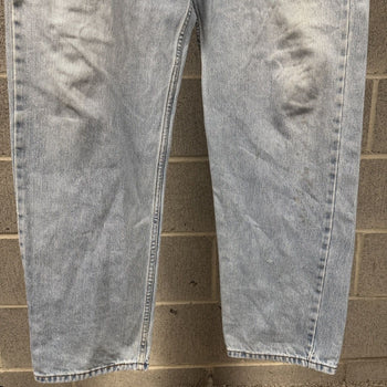 2000s Levi's 550 Baggy Thrashed Faded Jeans