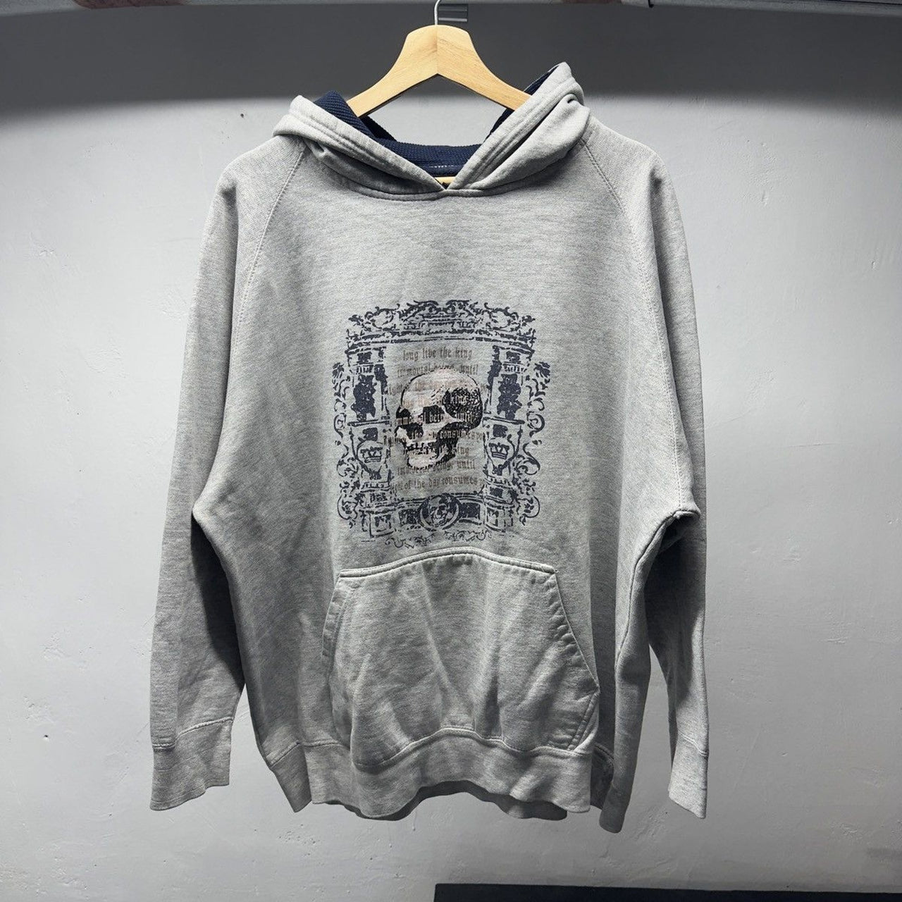 2000s Thrashed Faded Distressed Skull Hoodie