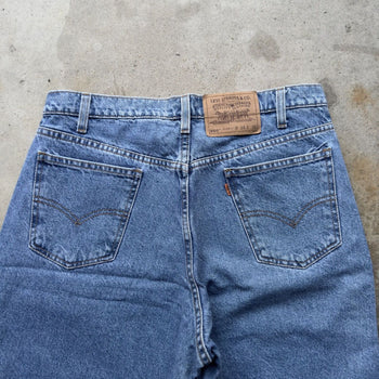 1990S LEVI’S 550 ORANGE TAB DENIM JEAN SHORTS JORTS