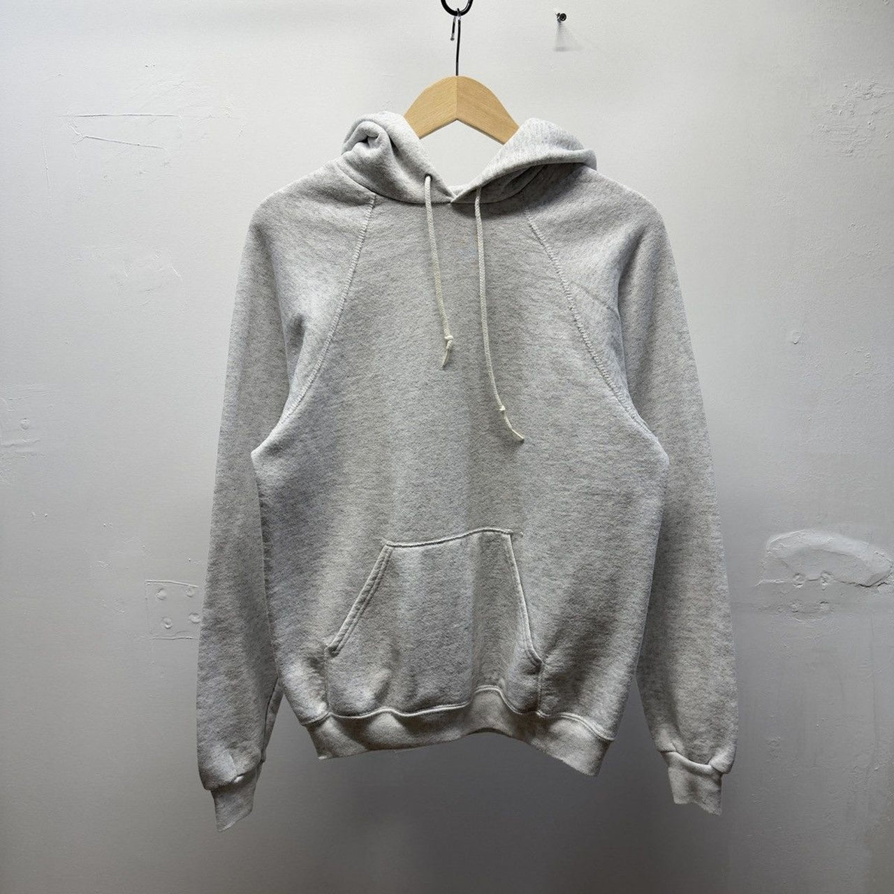 Vintage 1990s Blank Grey Raglan Hoodie