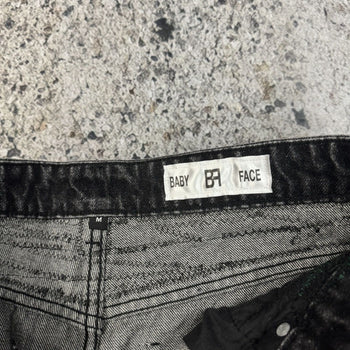 Pantalones cortos vaqueros con doble rodilla y diseño de dados Baby Face Originals