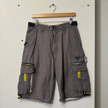 2000S Y2K BAGGY NYLON CARGO MULTIPOCKET SHORTS