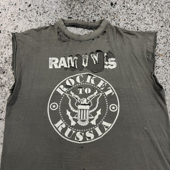 1990s THRASHED DESTROYED RAMONES ROCKET RUSSIA TEE