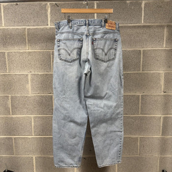 2000s Levi's 560 Baggy Thrashed Faded Jeans