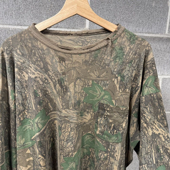 2000s Thrashed Faded Distressed Dirty Camo Longsleeve Pocket Tee