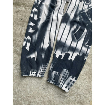 Pantalones deportivos Supreme New York Yankees Airbrush, talla grande, color blanco
