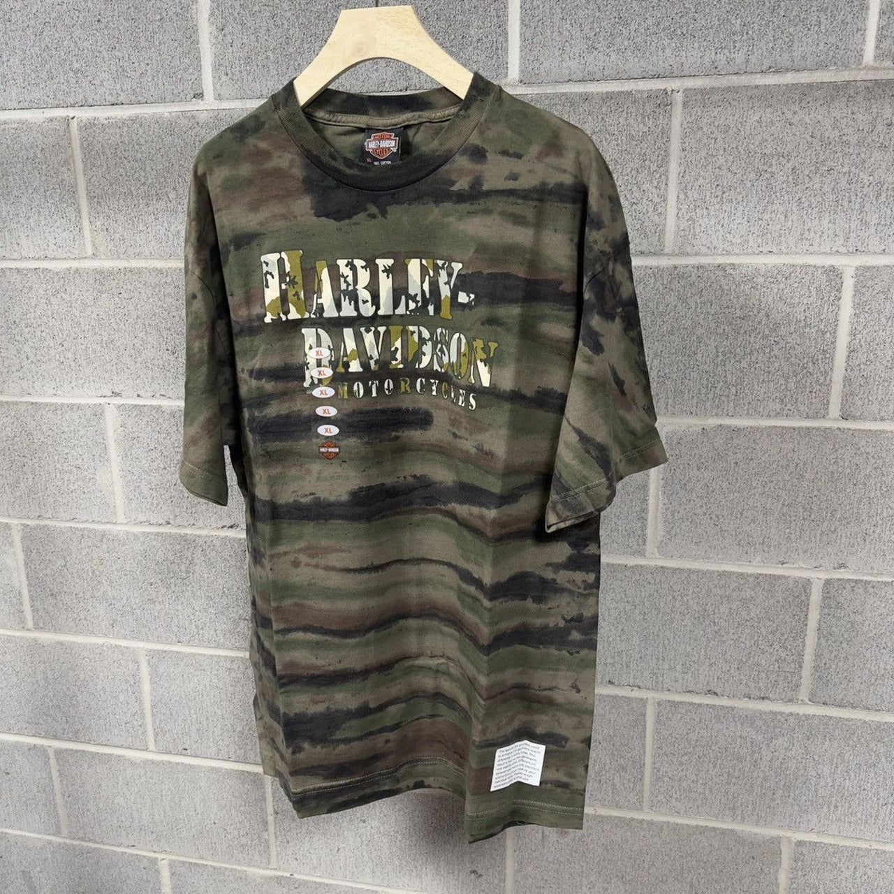 2000s Harley Davidson Camo Tee