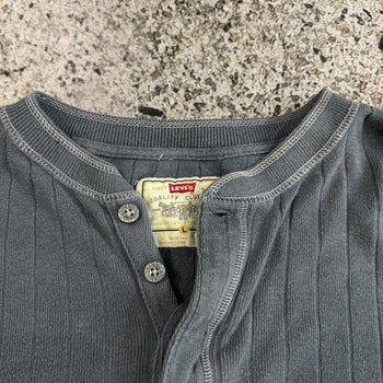 Camisa Henley de punto térmico de algodón acanalado de Levi's de gran tamaño de los años 2000