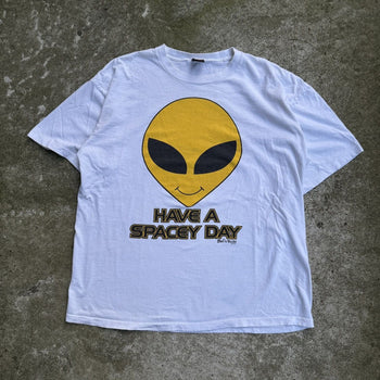 1990s FASHION VICTIM ALIEN HAVE A SPACEY DAY TEE