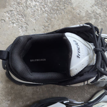 BALENCIAGA TRACK 2 RUNNER BLACK WHITE GREY SNEAKERS