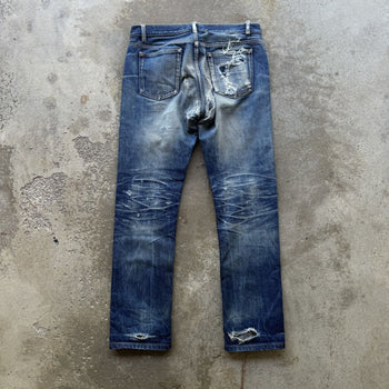 APC NEW CURE H JEAN TRES ETROIT THRASHED DENIM JEANS