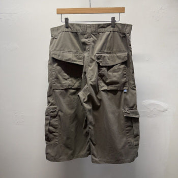 Vintage 2000s Levi’s Silvertab Baggy Cargo Shorts