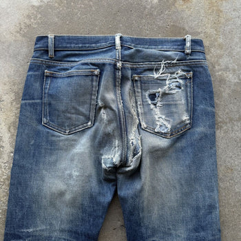 APC NEW CURE H JEAN TRES ETROIT THRASHED DENIM JEANS