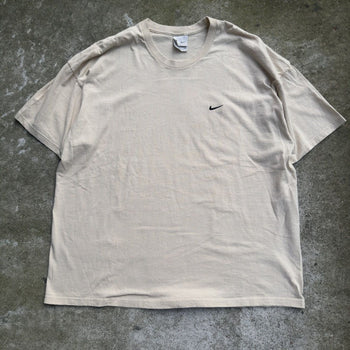 2000S NIKE MINI SWOOSH LOGO TEE BEIGE