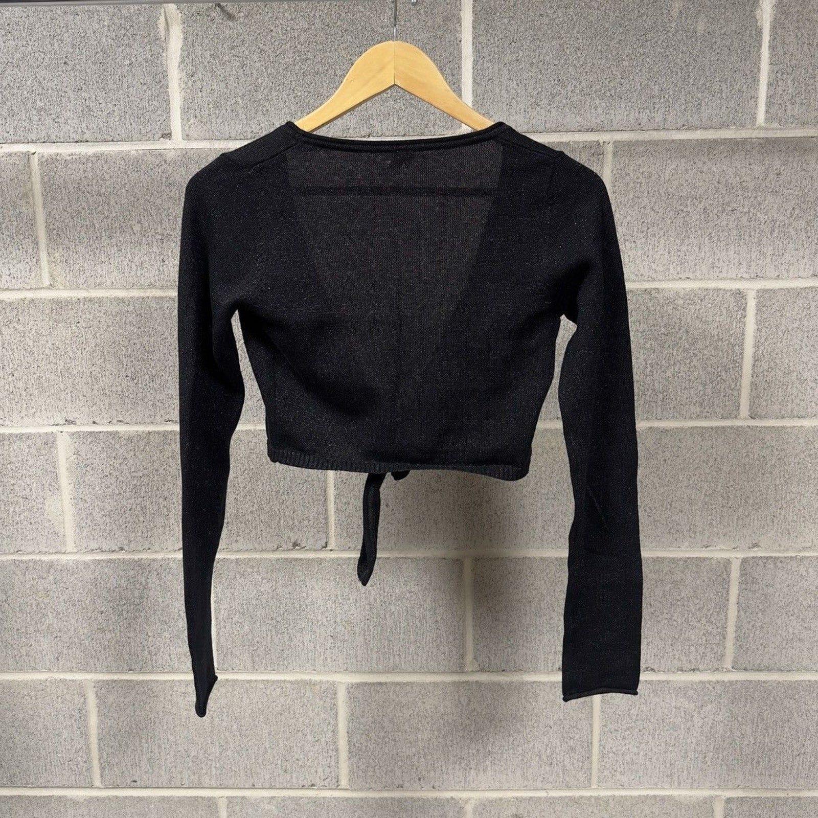 1990s Women's Metallic Cropped Tie Longsleeve Blouse Sweater