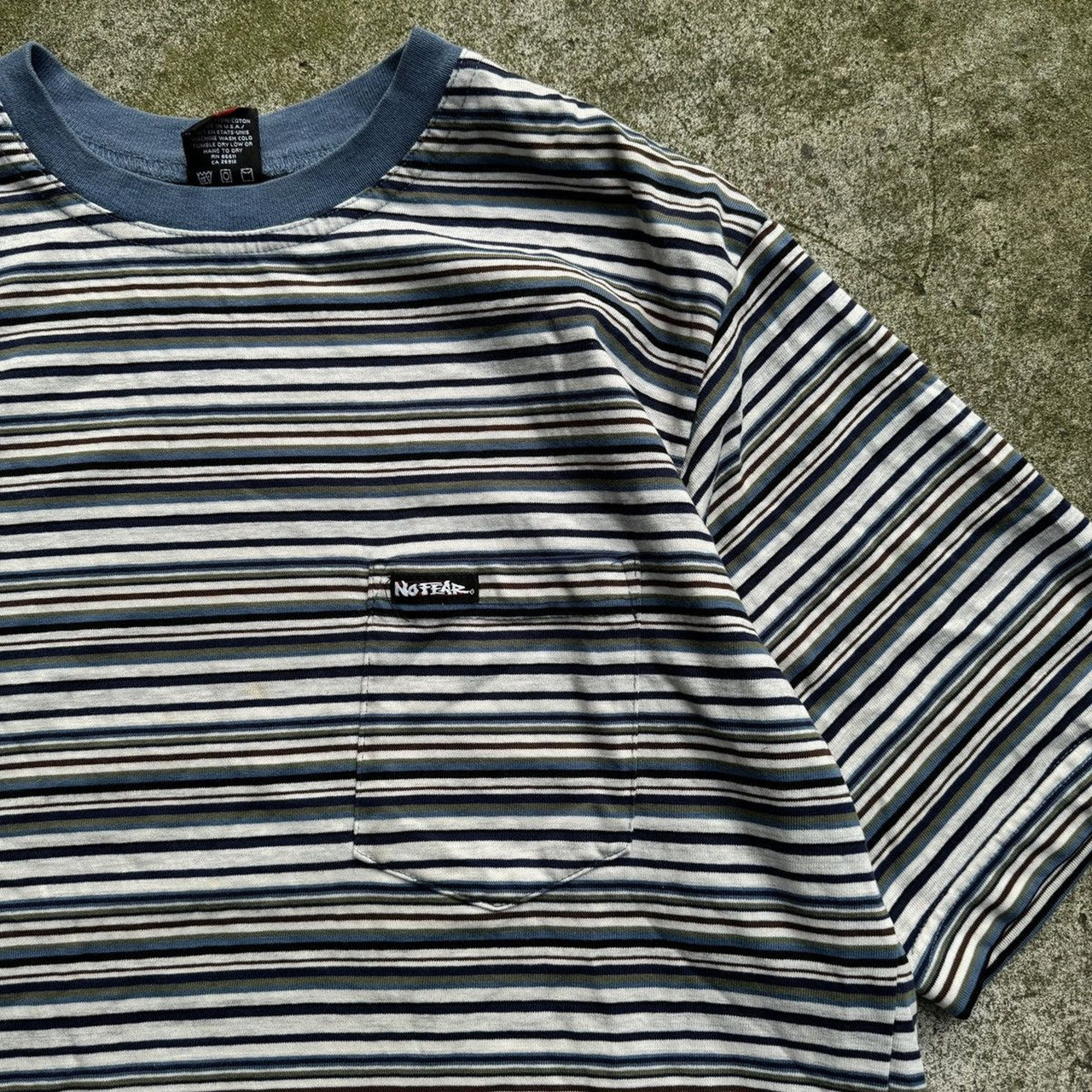 1990s Y2K NO FEAR STRIPED SKATER POCKET TEE SHIRT