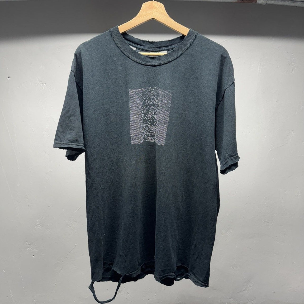 2000s Joy Division Thrashed Faded Distressed Band Tee