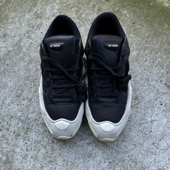 RAF SIMONS ADIDAS 2018 OZWEEGO 3 BLACK WHITE SNEAKERS