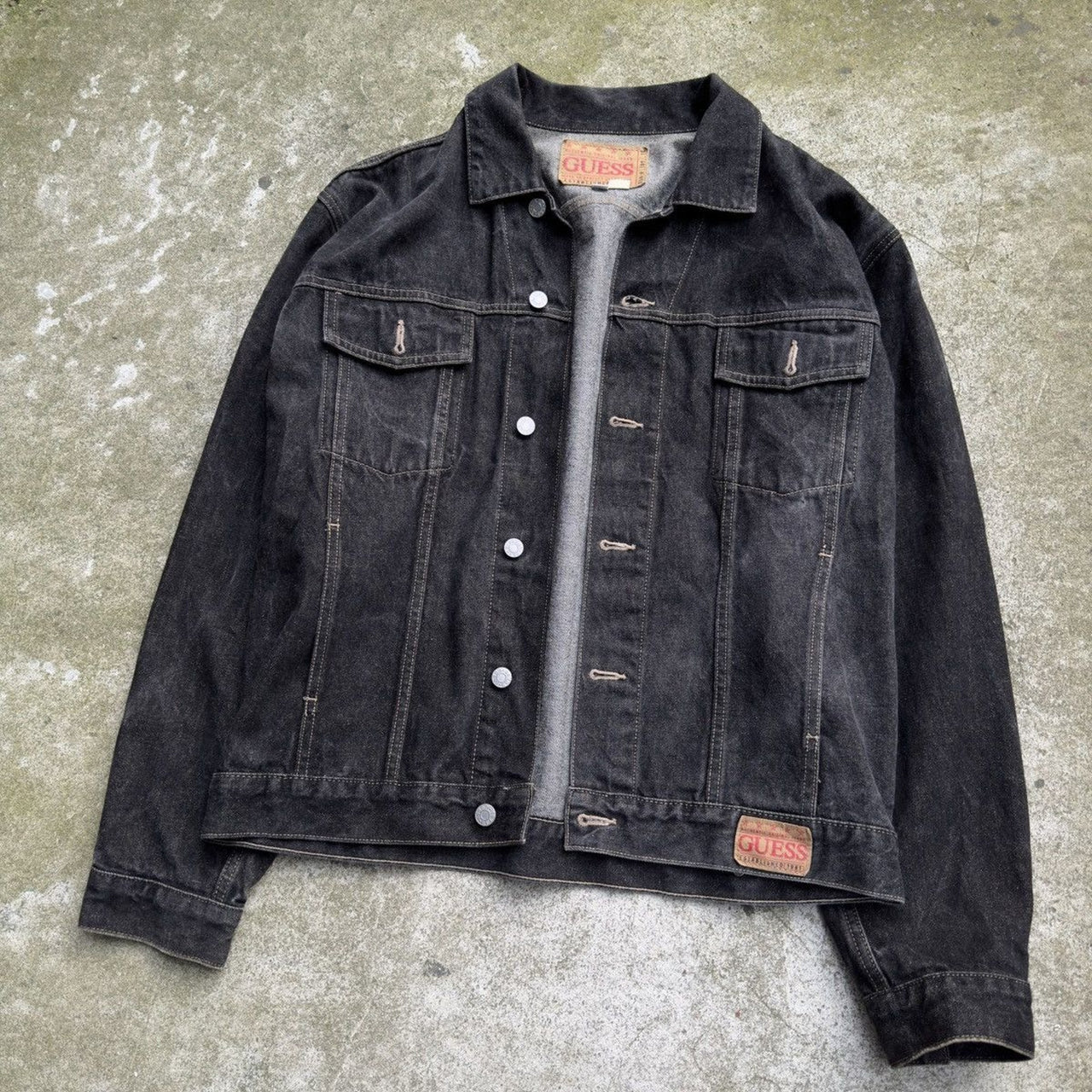 1990S/2000S Y2K FADED GUESS WASHED BLACK DENIM TRUCKER JACKET