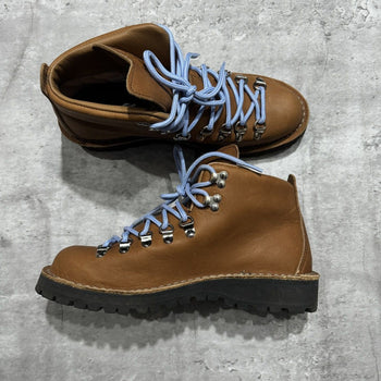 DANNER FW24 MADHAPPY MOUNTAIN LIGHT GORETEX BOOTS