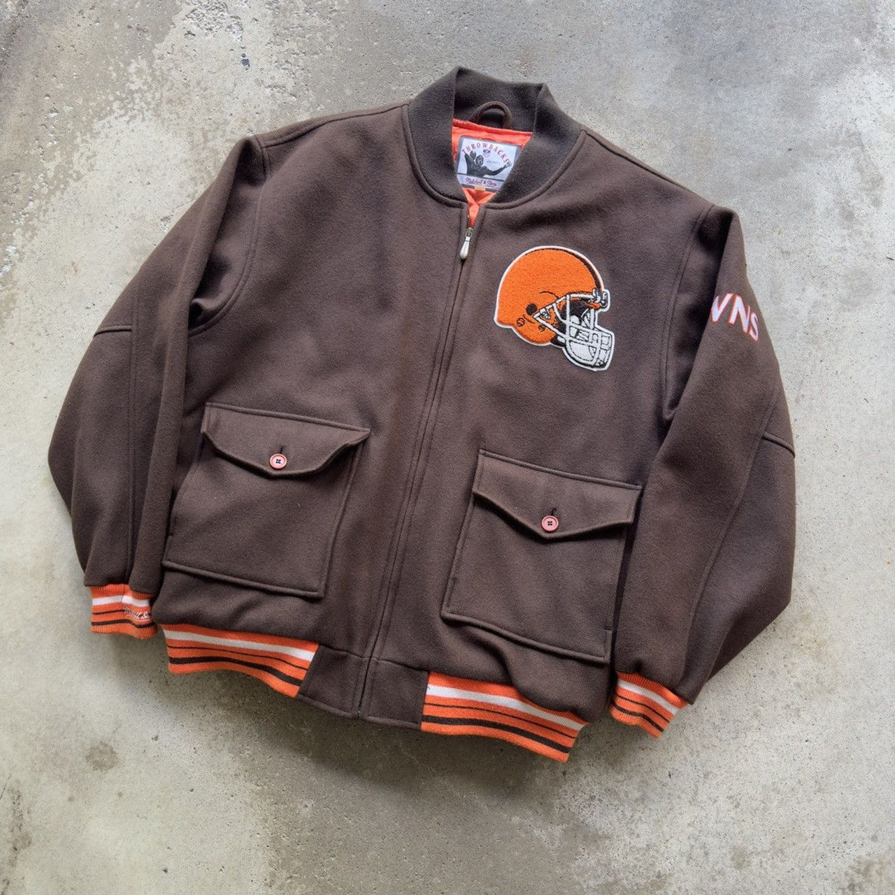 2000s CLEVELAND BROWNS NFL MITCHELL & NESS QUILTED WOOL JACKET