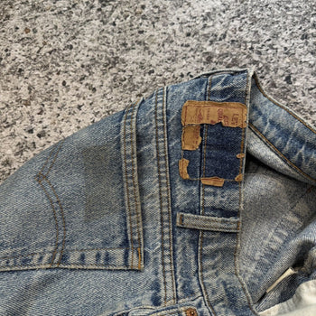 Vaqueros Levi's 505 Thrashed Faded de la década de 1980