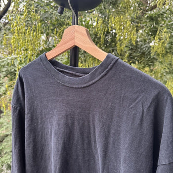 2000s Faded Black Blank Distressed Longsleeve Tee