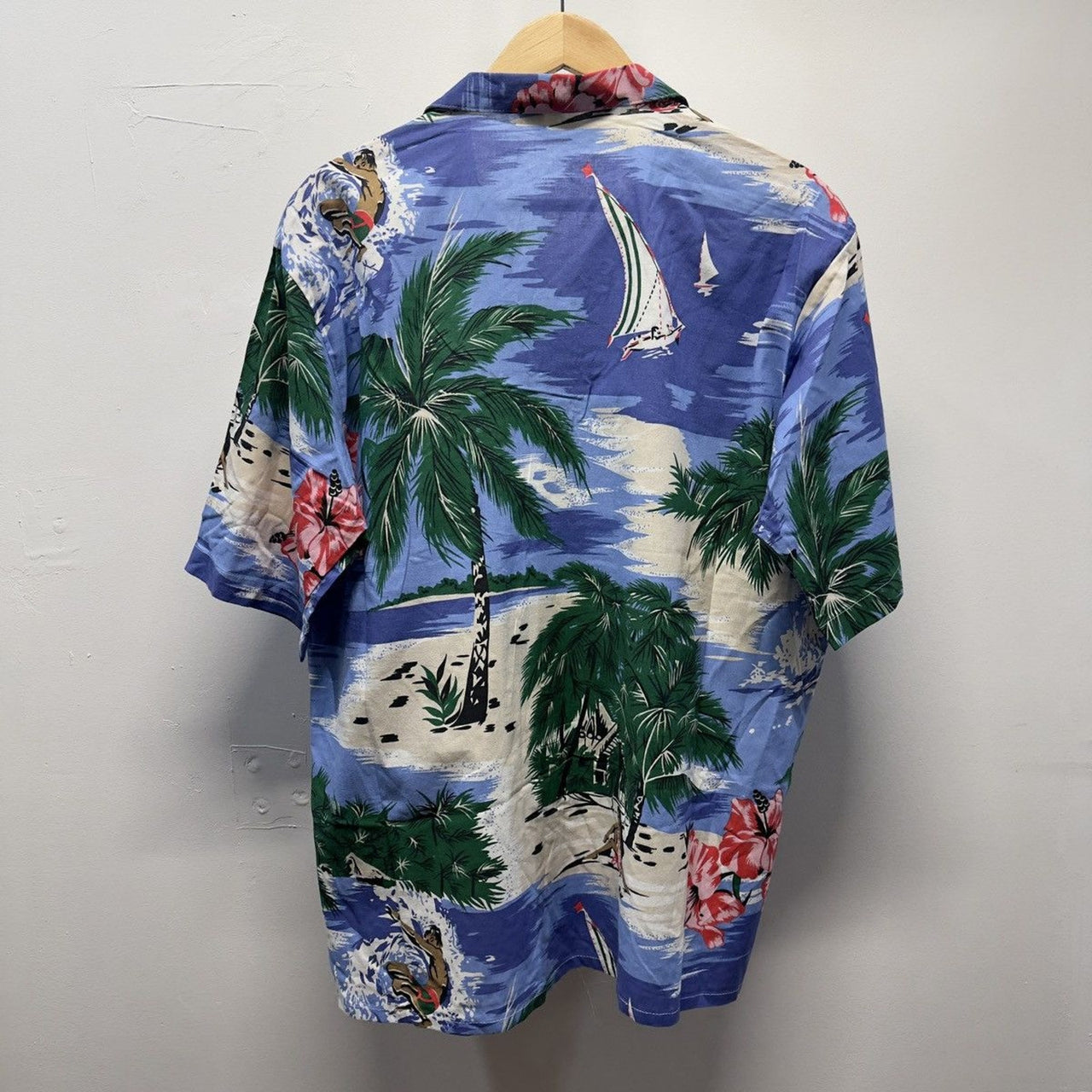 Vintage 1990s Le Tigre Made in USA Hawaiian Shirt