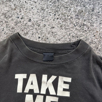 Camiseta descolorida "Llévame borracho, estoy en casa" de los años 90