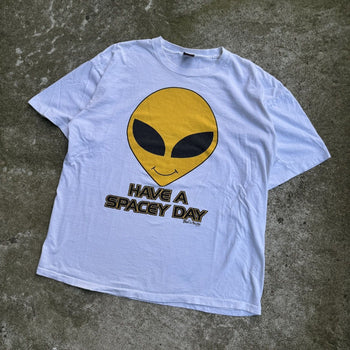 1990s FASHION VICTIM ALIEN HAVE A SPACEY DAY TEE