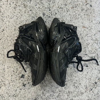 BALENCIAGA BLACK RUNNER