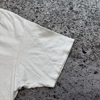 1970年代風の薄紙シングルステッチポケットTシャツ
