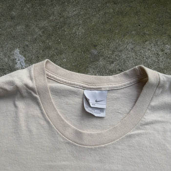 2000S NIKE MINI SWOOSH LOGO TEE BEIGE