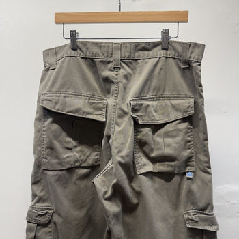 Vintage 2000s Levi’s Silvertab Baggy Cargo Shorts