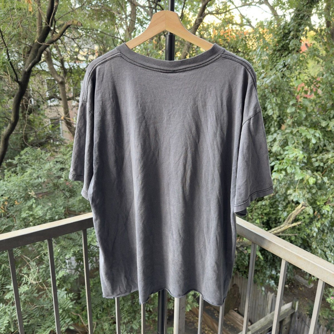 1990s Harley Davidson Thrashed Faded Logo Tee