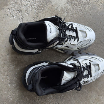 BALENCIAGA TRACK 2 RUNNER BLACK WHITE GREY SNEAKERS