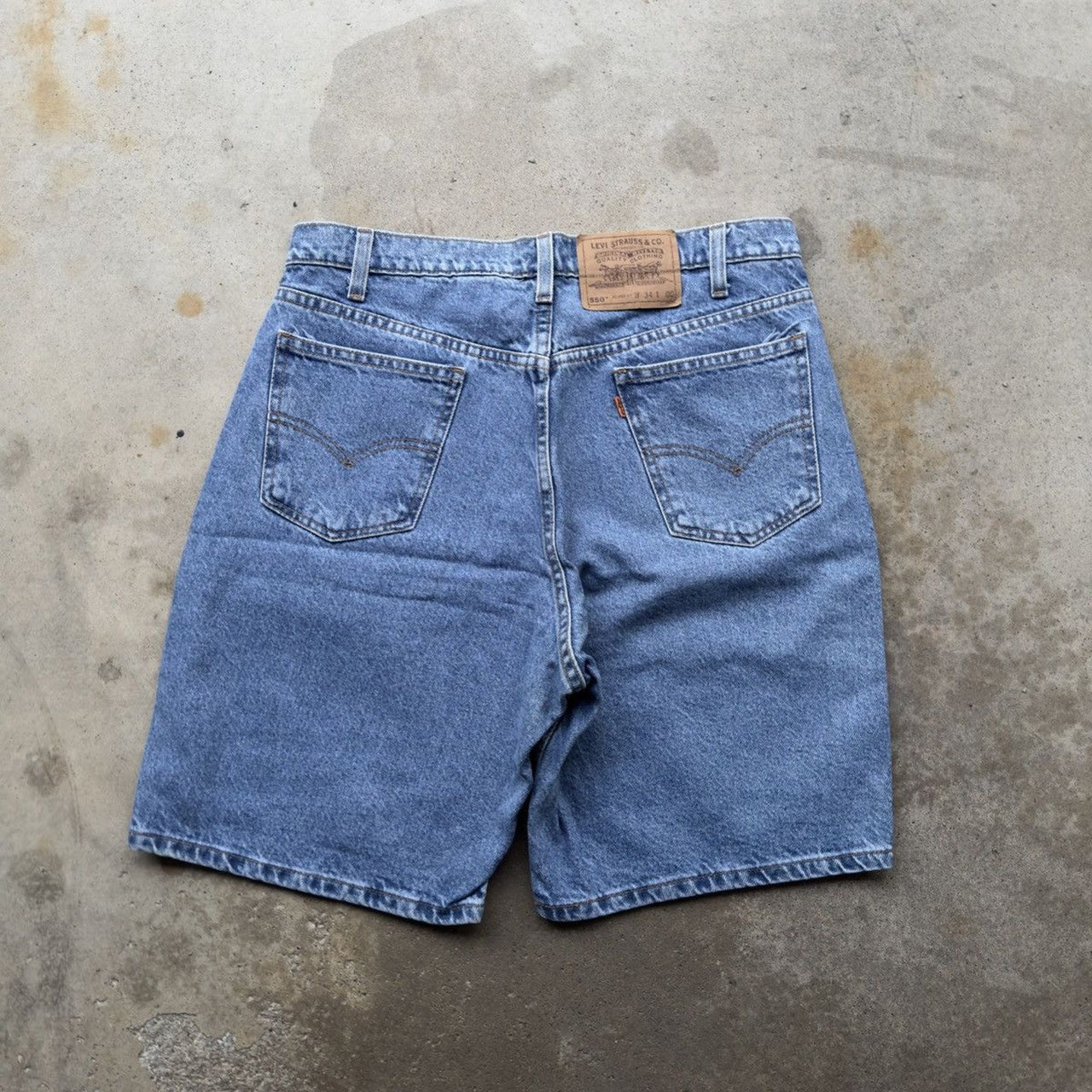 1990S LEVI’S 550 ORANGE TAB DENIM JEAN SHORTS JORTS