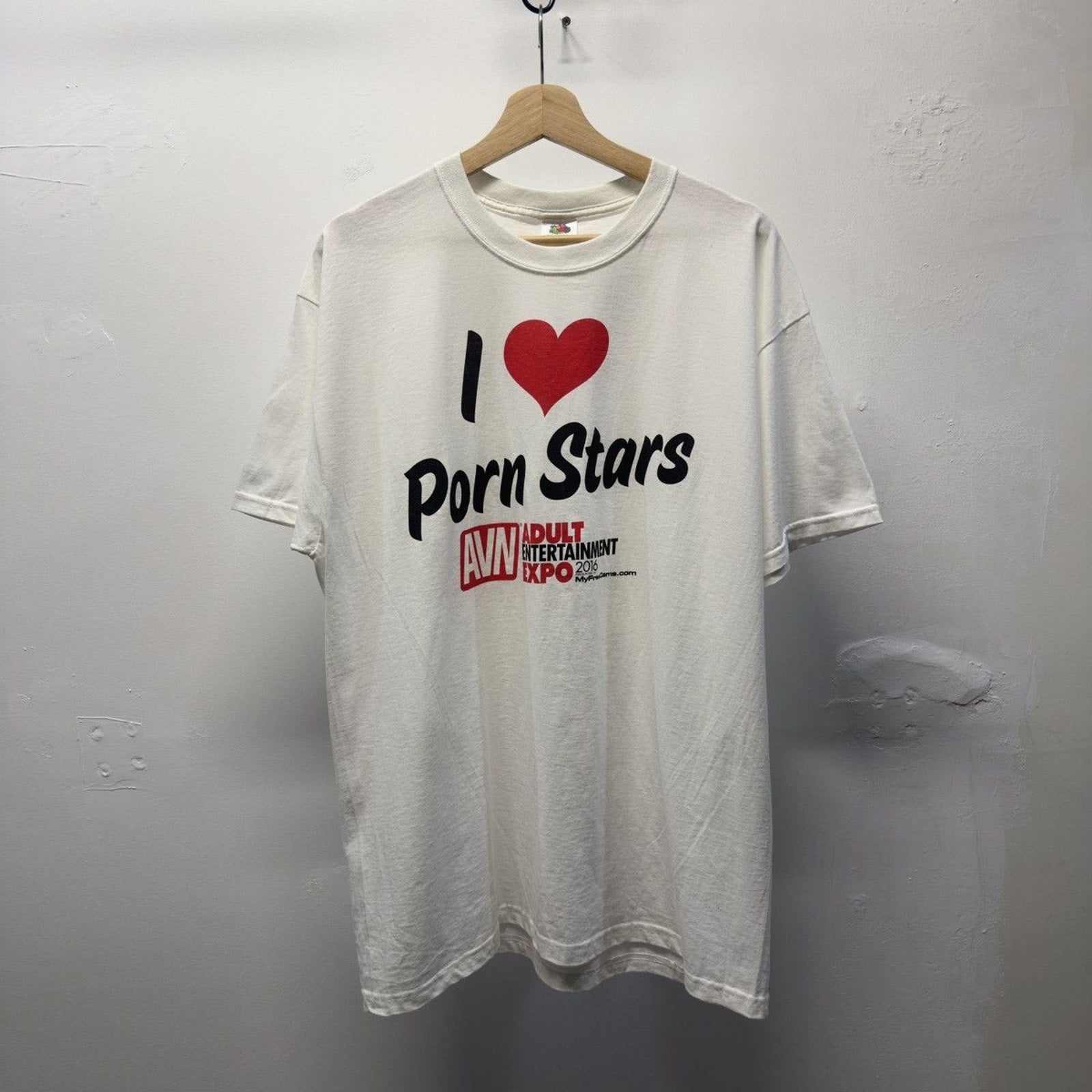 2016 AVN Awards I Heart Porn Stars Tee