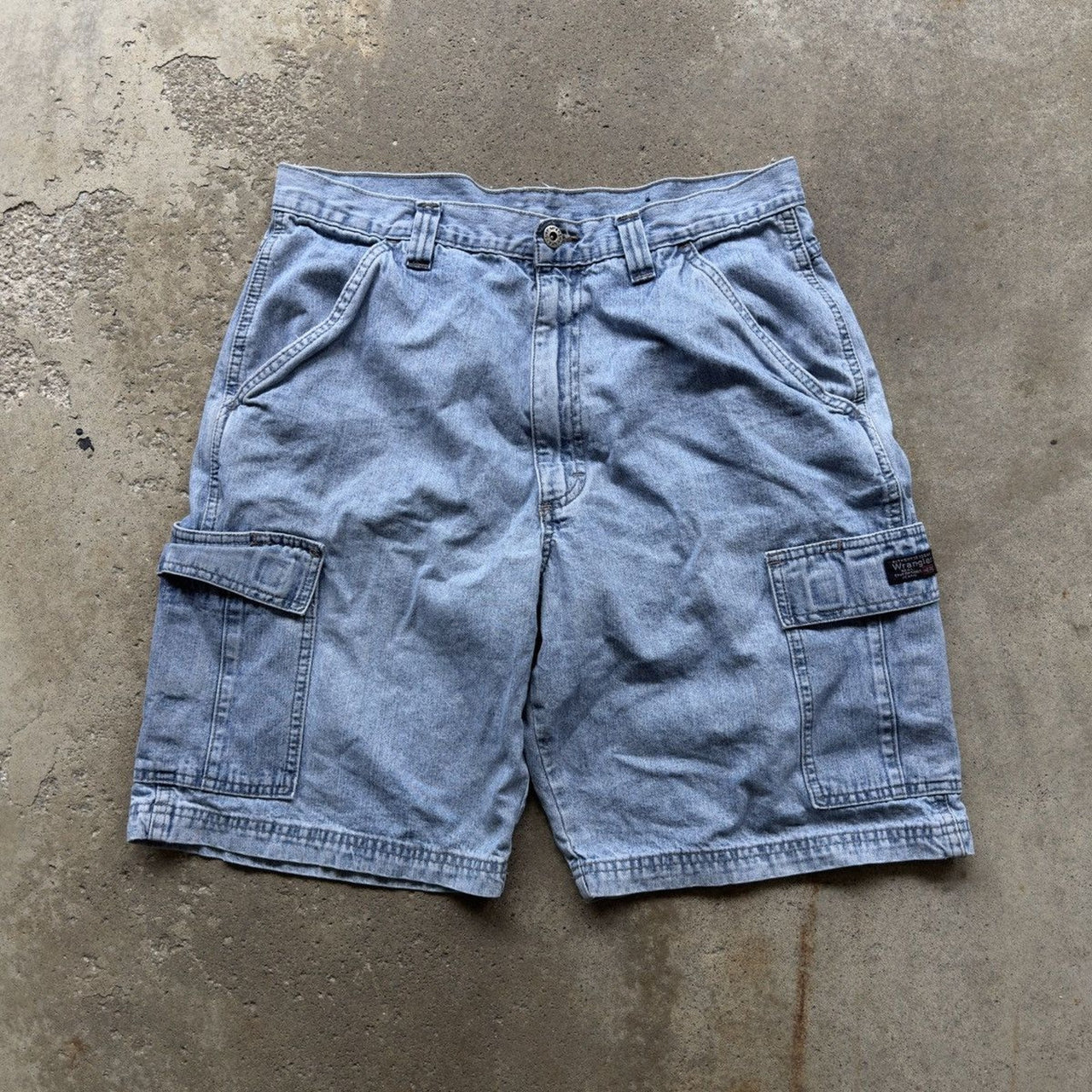 2000S FADED WRANGLER DENIM CARGO SKATER SHORTS JORTS