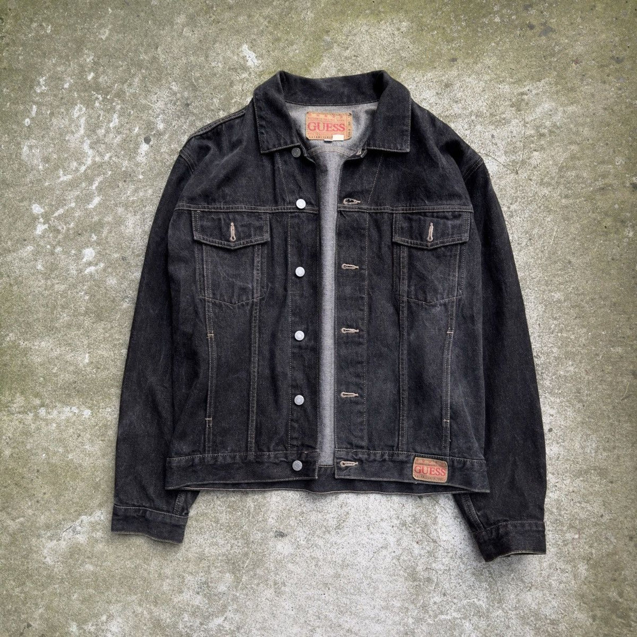 1990S/2000S Y2K FADED GUESS WASHED BLACK DENIM TRUCKER JACKET