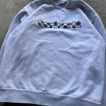 CARHARTT WORK IN PROGRESS WIP RANGE SCRIPT LOGO CREWNECK