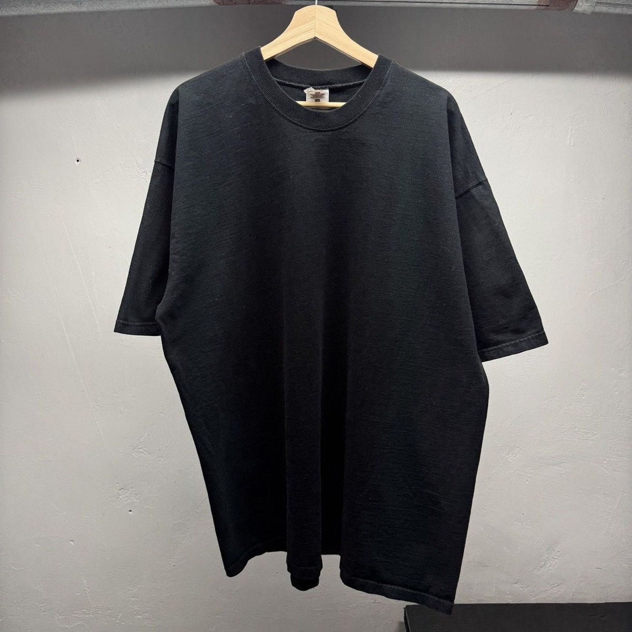 1990s Heavyweight Blank Black Tee