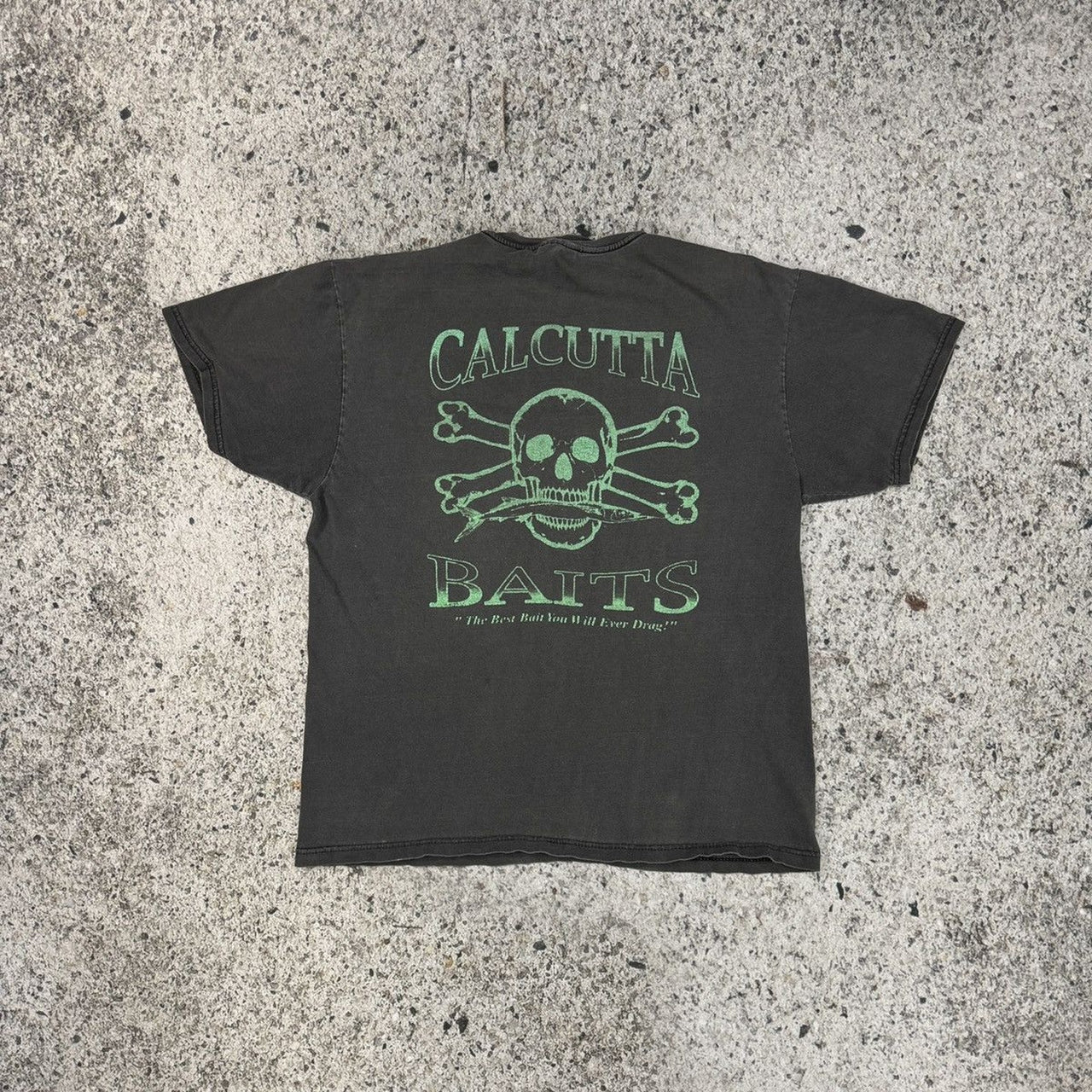 2000s Faded Thrashed Skull Bait & Tackle Tee