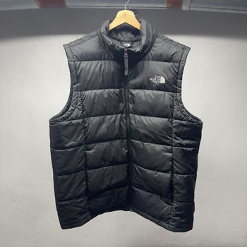 The North Face 550 Black Zip Up Puffer Vest