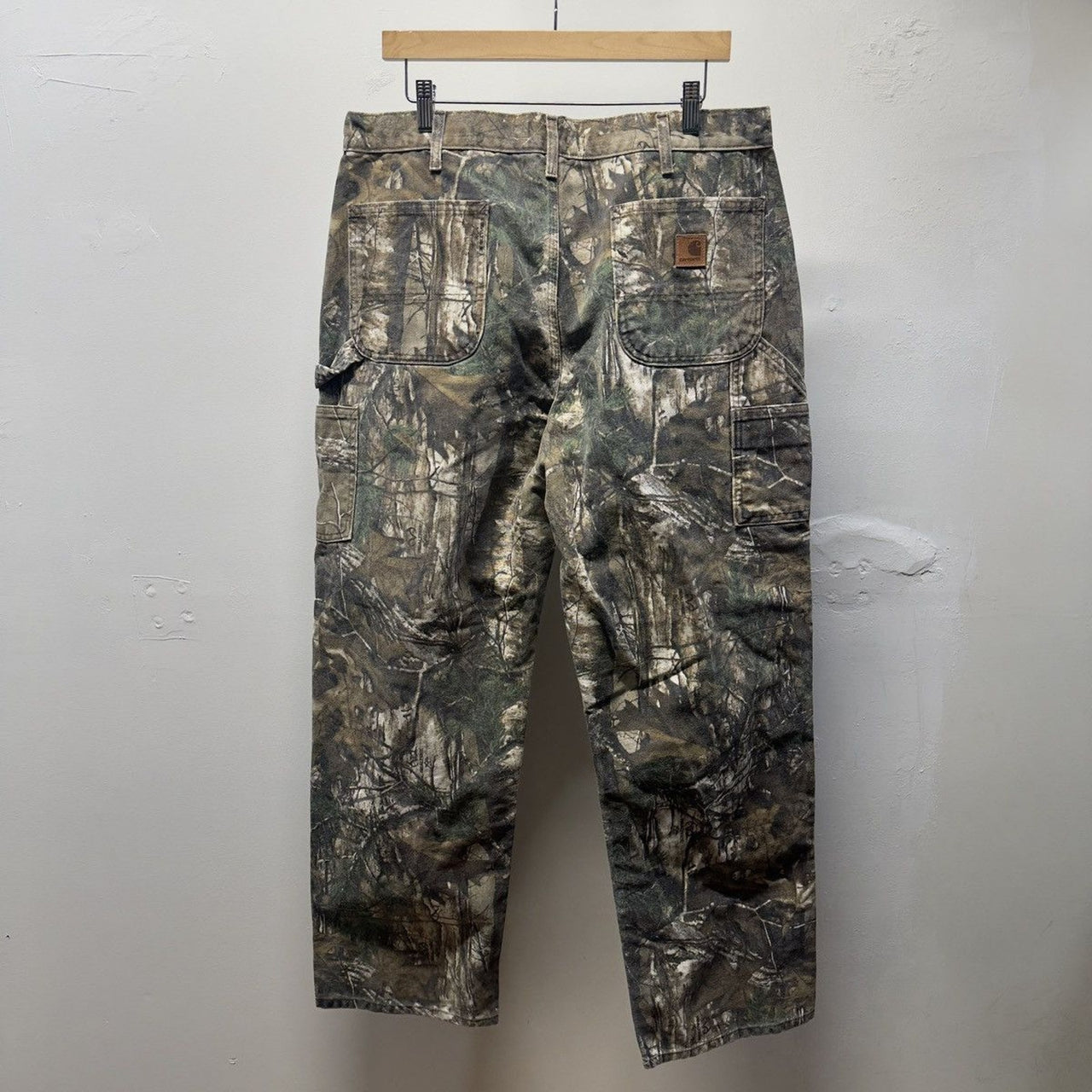 2000s Carhartt Realtree Camo Carpenter Pants