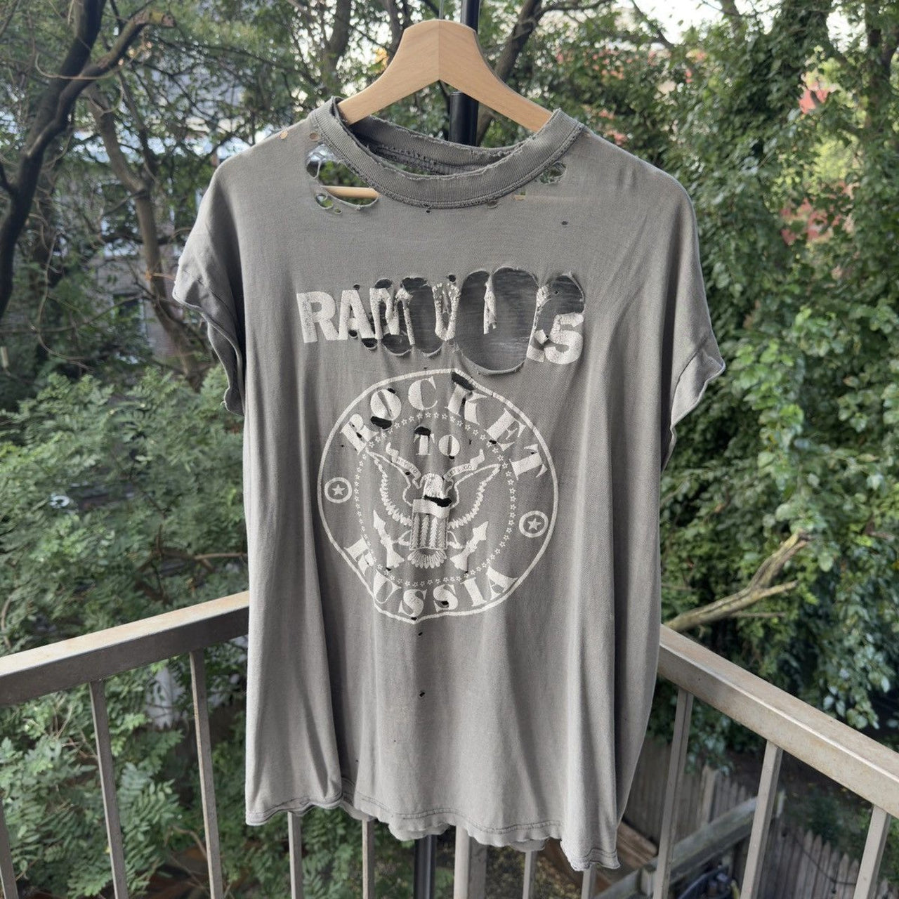 1990s Ramones Destroyed Tee
