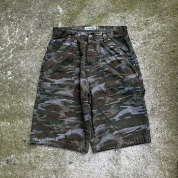 2000S Y2K GREEN CAMO BAGGY SKATER DENIM JEAN SHORTS JORTS